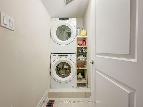130 Anne St, Niagara-On-The-Lake, ON - Indoor Photo Showing Laundry Room