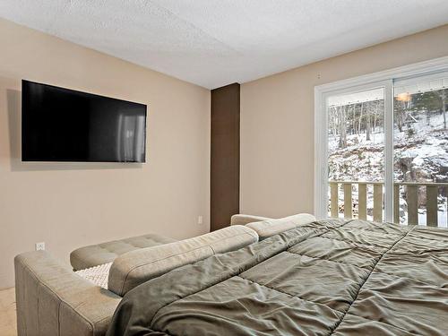Chambre Ã  coucher principale - 6836  - 6840 Ch. De La Macaza, Rivière-Rouge, QC - Indoor Photo Showing Bedroom