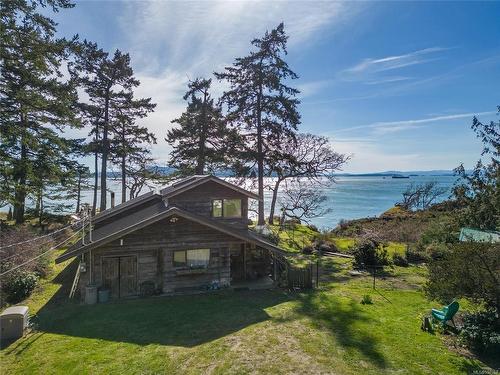 9929 Southlands Dr, Pender Island, BC - Outdoor With Body Of Water