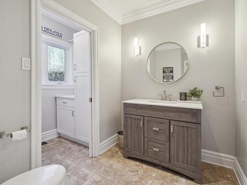 Powder room - 48 Rue De Lindoso, Blainville, QC - Indoor Photo Showing Bathroom