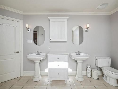 Bathroom - 48 Rue De Lindoso, Blainville, QC - Indoor Photo Showing Bathroom