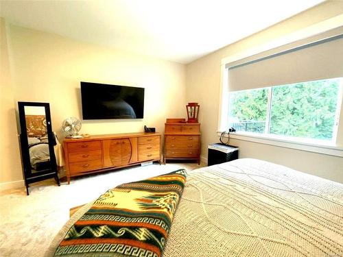 520 Bickford Way, Mill Bay, BC - Indoor Photo Showing Bedroom