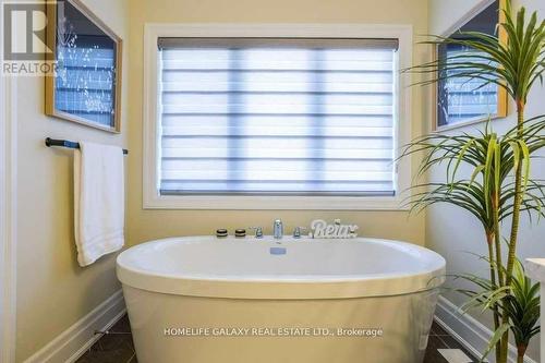56 Highlands Blvd, Cavan Monaghan, ON - Indoor Photo Showing Bathroom