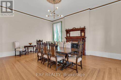 389 King St E, Gananoque, ON - Indoor Photo Showing Dining Room