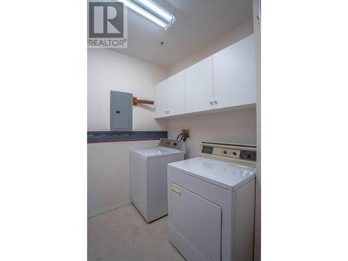 1318 Richter Street Unit# 306, Kelowna, BC - Indoor Photo Showing Laundry Room