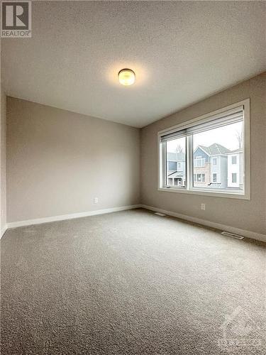349 Appalachian Circle, Ottawa, ON - Indoor Photo Showing Other Room