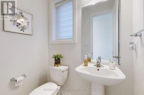 145 Westfield Dr, Whitby, ON - Indoor Photo Showing Bathroom