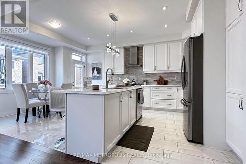 145 Westfield Dr, Whitby, ON - Indoor Photo Showing Kitchen With Upgraded Kitchen