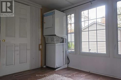 12 Prince Edward Drive, Springwater, ON - Indoor Photo Showing Laundry Room