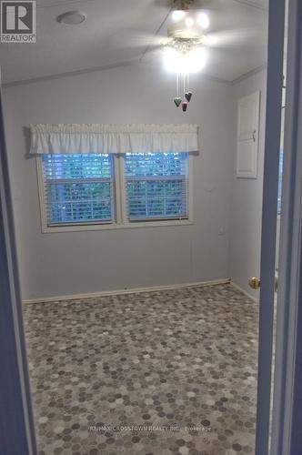 12 Prince Edward Drive, Springwater, ON - Indoor Photo Showing Other Room