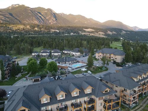 425 C - 400 Bighorn Boulevard, Radium Hot Springs, BC - Outdoor With View