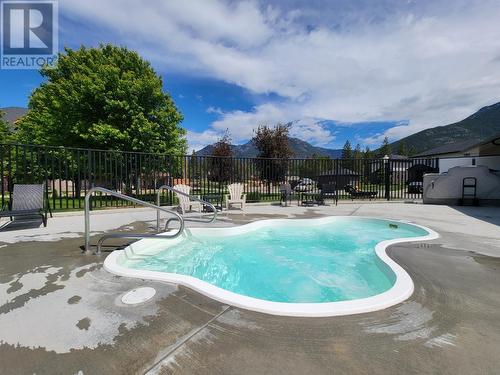 400 Bighorn Boulevard Unit# 425 B, Radium Hot Springs, BC - Outdoor With In Ground Pool