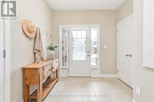 133 Conservation Way, Collingwood, ON - Indoor Photo Showing Kitchen With Double Sink With Upgraded Kitchen