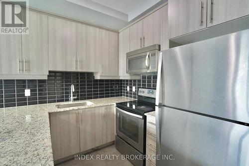 1104 - 55 Yorkland Boulevard, Brampton, ON - Indoor Photo Showing Kitchen With Stainless Steel Kitchen