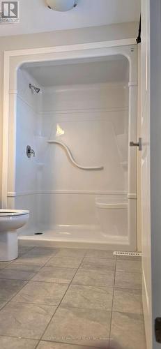 109 Denrich Avenue, Tillsonburg, ON - Indoor Photo Showing Bathroom
