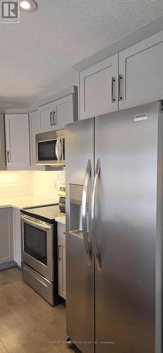 109 Denrich Avenue, Tillsonburg, ON - Indoor Photo Showing Kitchen With Stainless Steel Kitchen