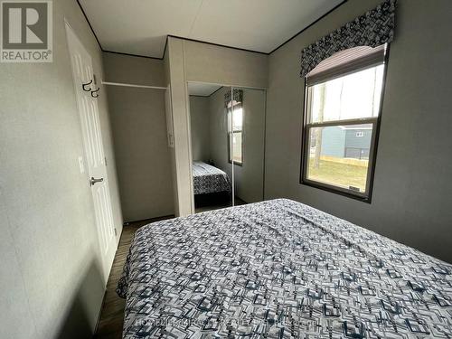 #34 -1235 Villiers Line, Otonabee-South Monaghan, ON - Indoor Photo Showing Bedroom