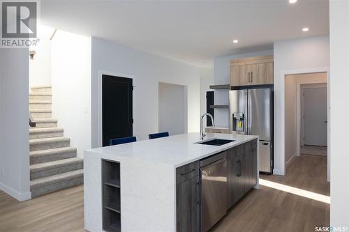 124 Durham Drive, Regina, SK - Indoor Photo Showing Kitchen