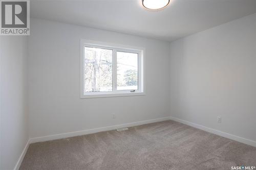 124 Durham Drive, Regina, SK - Indoor Photo Showing Other Room