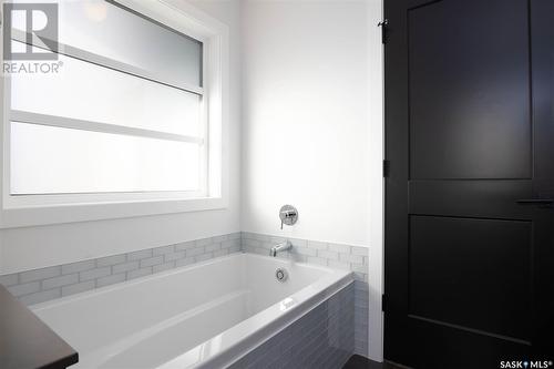 124 Durham Drive, Regina, SK - Indoor Photo Showing Bathroom