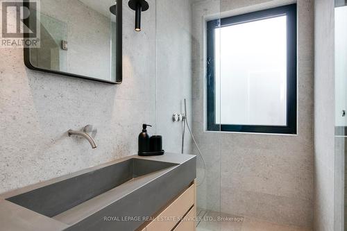 29 Constance St, Toronto, ON - Indoor Photo Showing Bathroom
