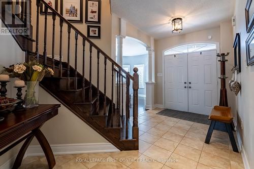 29 Stapleton Pl, Barrie, ON - Indoor Photo Showing Other Room