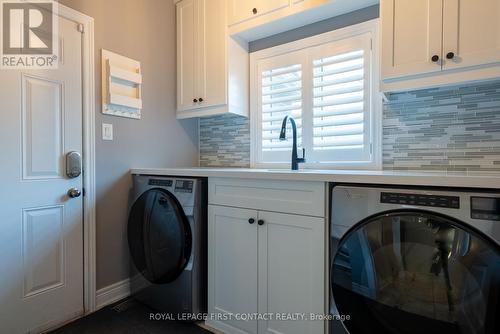 29 Stapleton Pl, Barrie, ON - Indoor Photo Showing Laundry Room