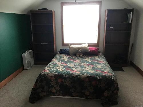 4594 Burde St, Port Alberni, BC - Indoor Photo Showing Bedroom