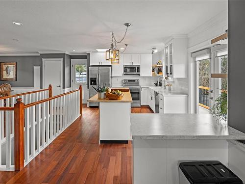 1323 Cherry Point Rd, Cowichan Bay, BC - Indoor Photo Showing Kitchen