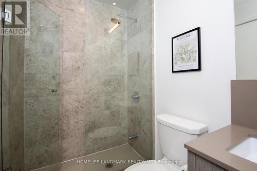 #5602 -100 Harbour St, Toronto, ON - Indoor Photo Showing Bathroom