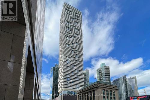 #5602 -100 Harbour St, Toronto, ON - Outdoor With Facade
