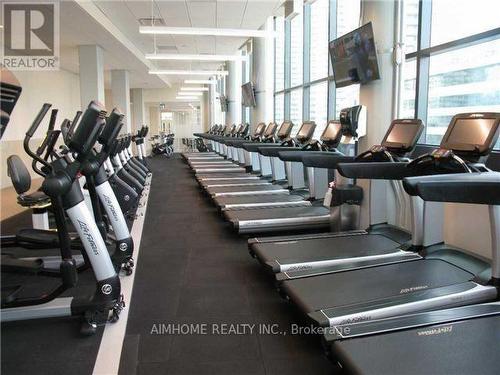 #6705 -100 Harbour St, Toronto, ON - Indoor Photo Showing Gym Room