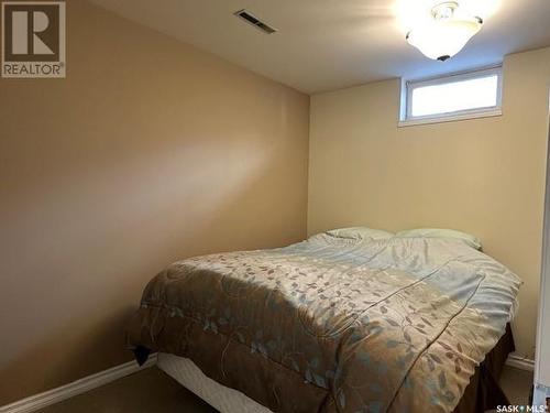342 6Th Avenue W, Melville, SK - Indoor Photo Showing Bedroom