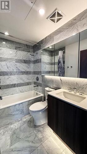 2906 - 19 Bathurst Street, Toronto, ON - Indoor Photo Showing Bathroom