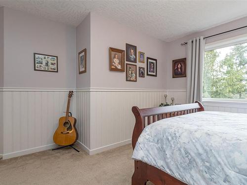 1143 Fern Ridge Dr, Mill Bay, BC - Indoor Photo Showing Bedroom