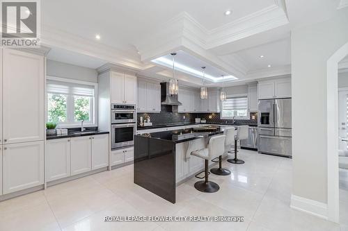 36 Louvain Dr, Brampton, ON - Indoor Photo Showing Kitchen With Upgraded Kitchen