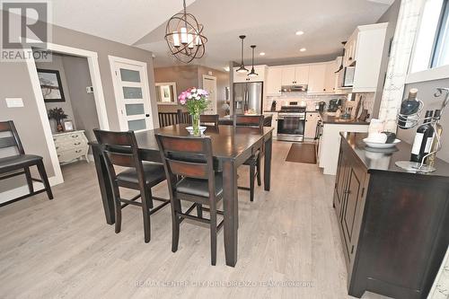 21 Old Course Road, St. Thomas, ON - Indoor Photo Showing Dining Room