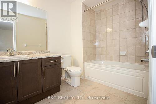 30 - 755 Linden Drive, Cambridge, ON - Indoor Photo Showing Bathroom