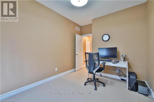 1002 Manchester Rd, London, ON - Indoor Photo Showing Office