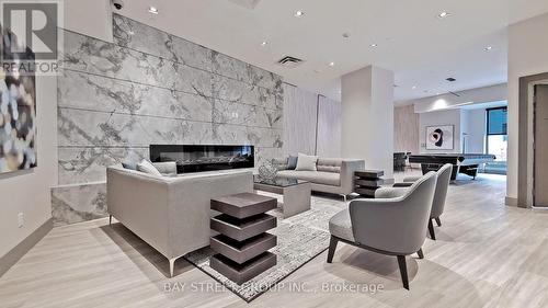 #307 -181 Bedford Rd, Toronto, ON - Indoor With Fireplace
