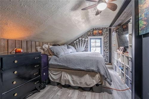 330 Shellard Lane, Brantford, ON - Indoor Photo Showing Bedroom