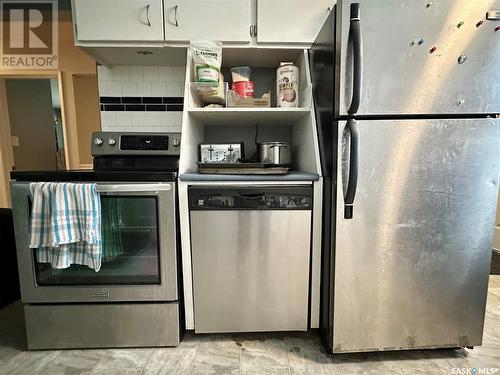 18 Marshall Crescent, Regina, SK - Indoor Photo Showing Kitchen With Stainless Steel Kitchen