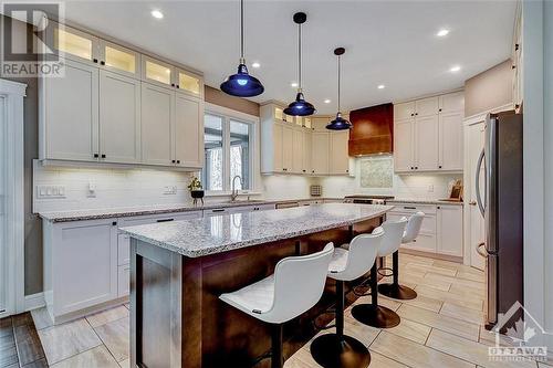 2862 Blanchfield Road, Ottawa, ON - Indoor Photo Showing Kitchen With Upgraded Kitchen