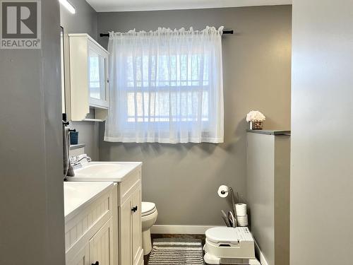 15 Fulmar Street, Kitimat, BC - Indoor Photo Showing Bathroom