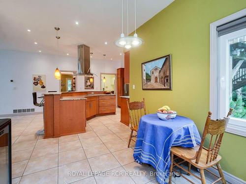 5823 Eighth Line, Erin, ON - Indoor Photo Showing Dining Room