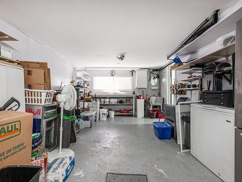 Garage - 4998  - 5000 Rue Ste-Suzanne, Montréal (Pierrefonds-Roxboro), QC - Indoor Photo Showing Garage