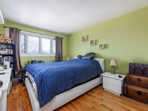 Bedroom - 4998  - 5000 Rue Ste-Suzanne, Montréal (Pierrefonds-Roxboro), QC - Indoor Photo Showing Bedroom