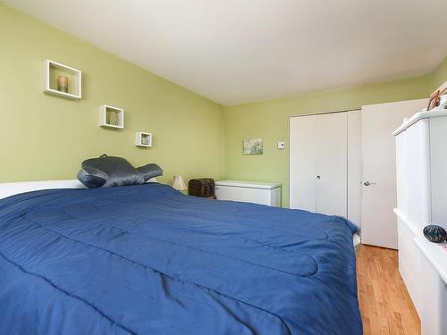 Bedroom - 4998  - 5000 Rue Ste-Suzanne, Montréal (Pierrefonds-Roxboro), QC - Indoor Photo Showing Bedroom