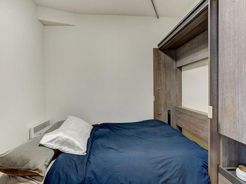 Chambre Ã Â coucher - 404-1455 Rue Towers, Montréal (Ville-Marie), QC - Indoor Photo Showing Bedroom