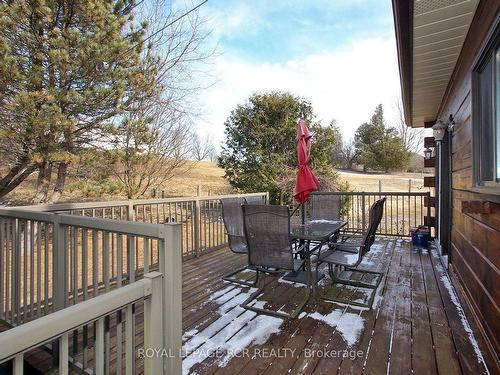 713 Cottingham Rd, Kawartha Lakes, ON - Outdoor With Deck Patio Veranda